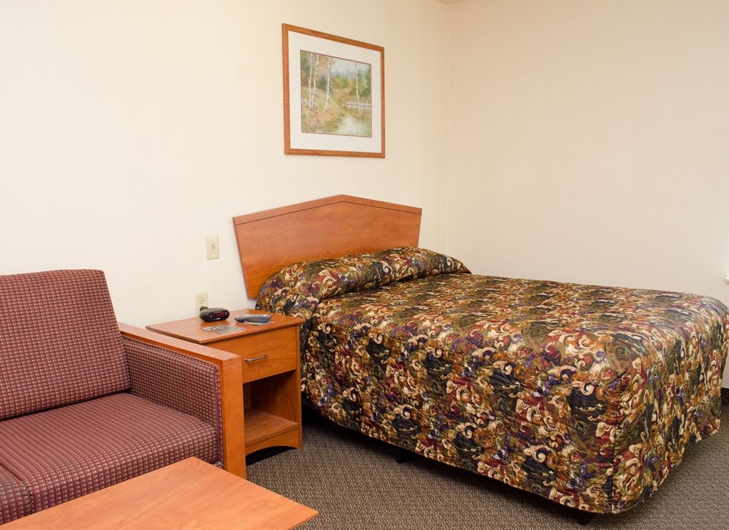 Woodspring Suites Louisville Southeast Forest Hills Номер фото